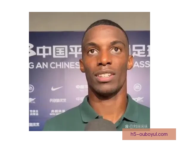 法比奥愿携家人长久续约在国安